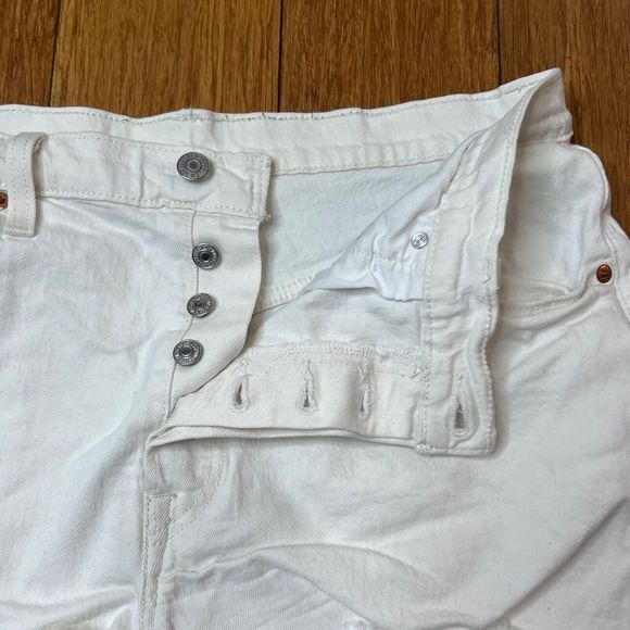 Levis 501 Women White Cutoff Denim Shorts Size 32 High Rise Button Fly Raw Hem - Picture 7 of 8